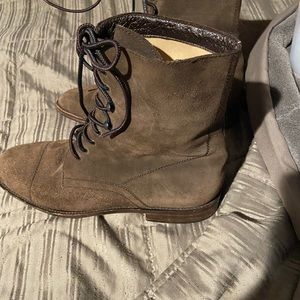 Beautiful suede boots